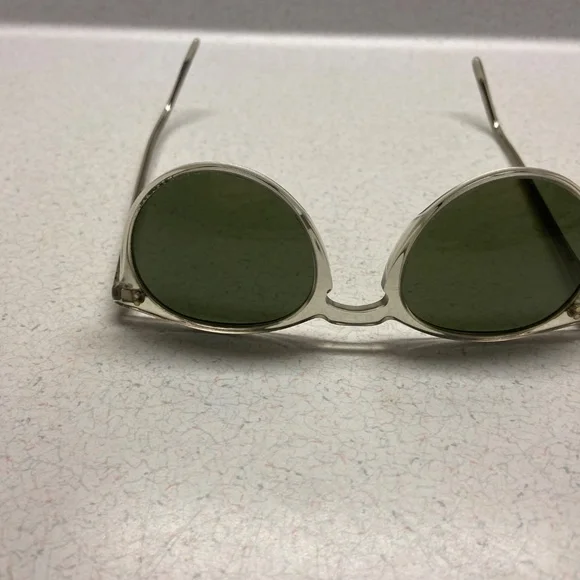 Oliver People’s O’Malley Sunglasses - Picture 11 of 13